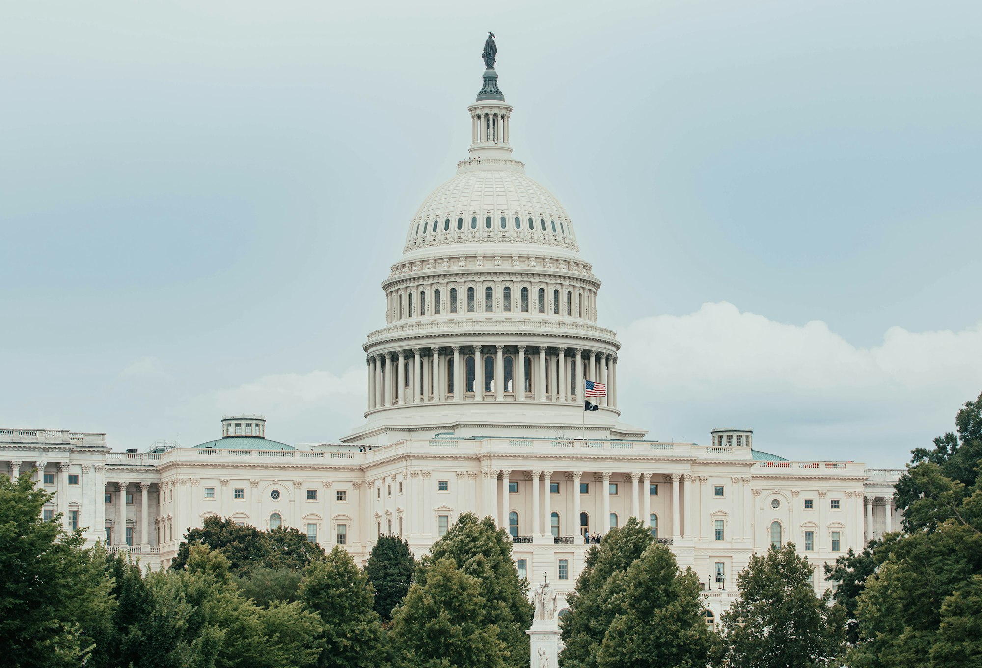 A former congressman's warning: Don't kill the filibuster
